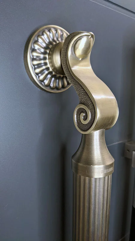 Алюминивые офисные ручки.