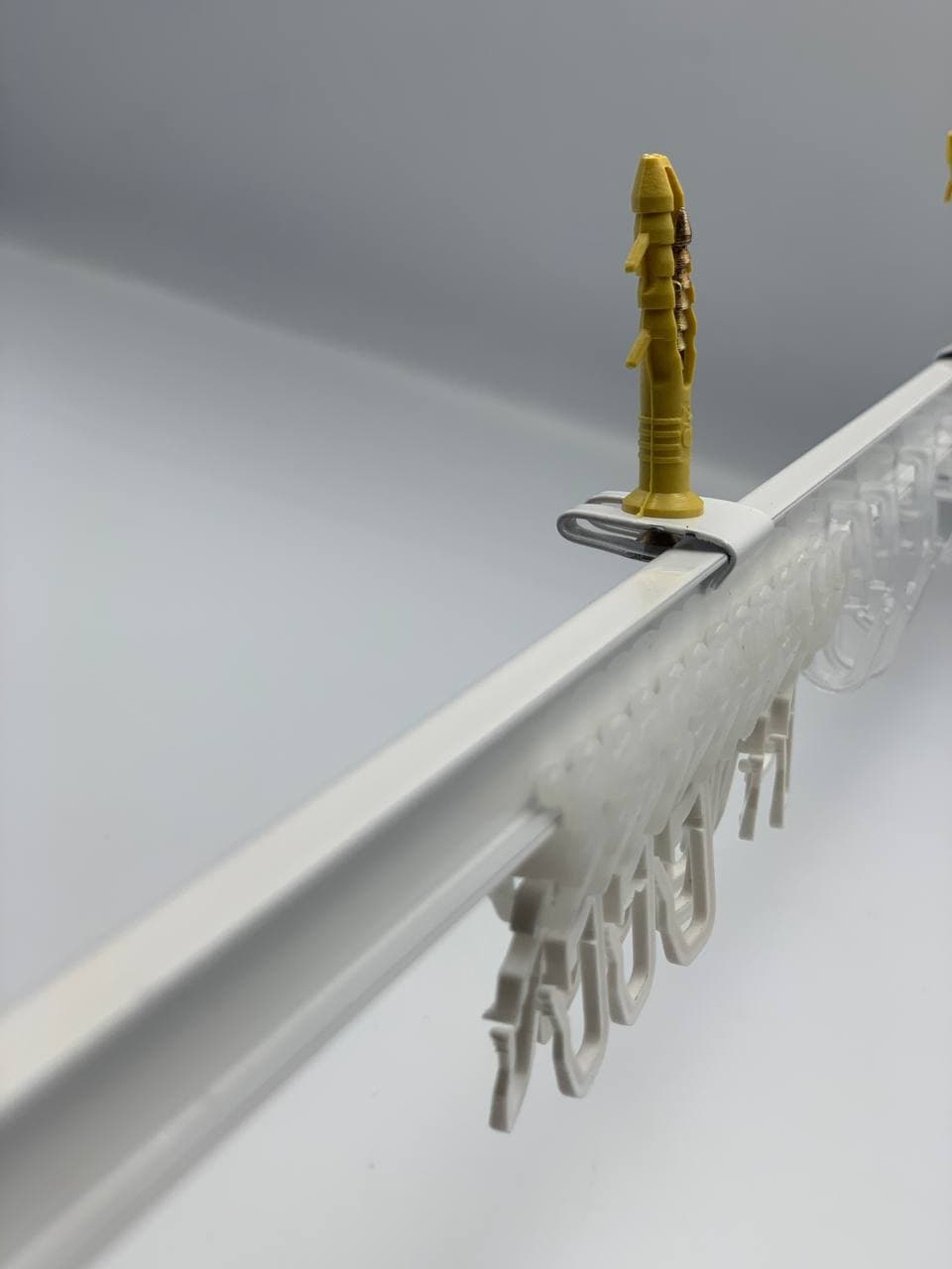 Карниз алюмінієвий 801044 білий 2 м гнучкий